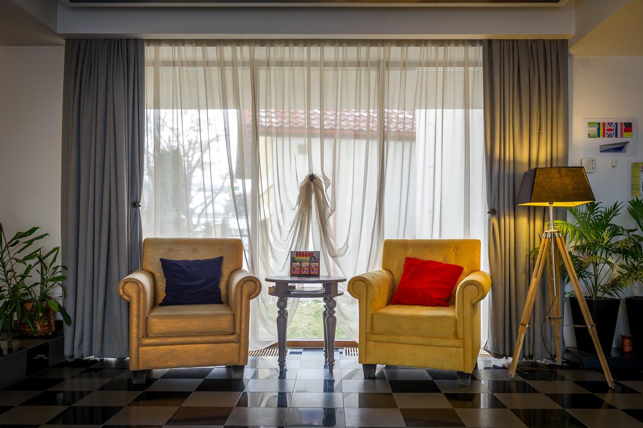Apart Hotel Vlad Tepes Brasov Exterior photo