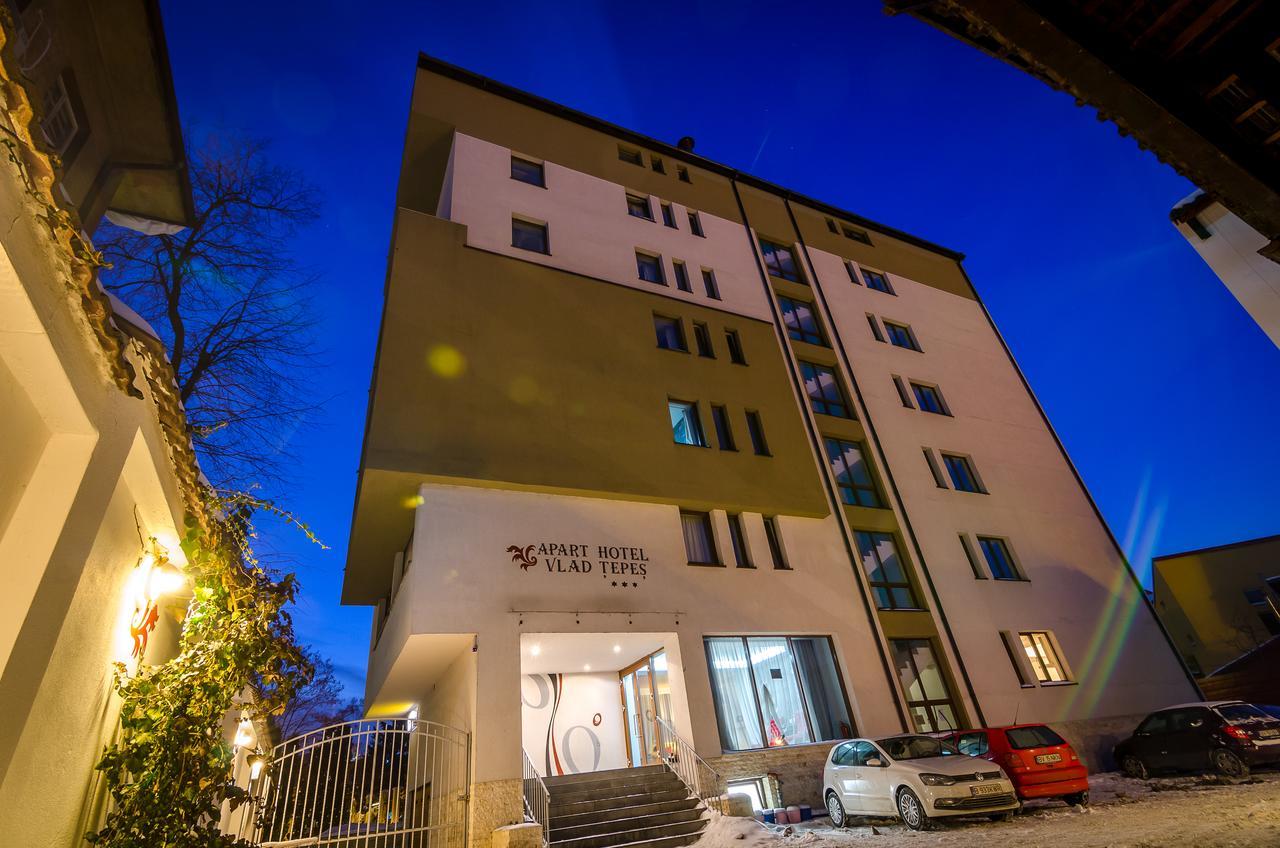 Apart Hotel Vlad Tepes Brasov Exterior photo