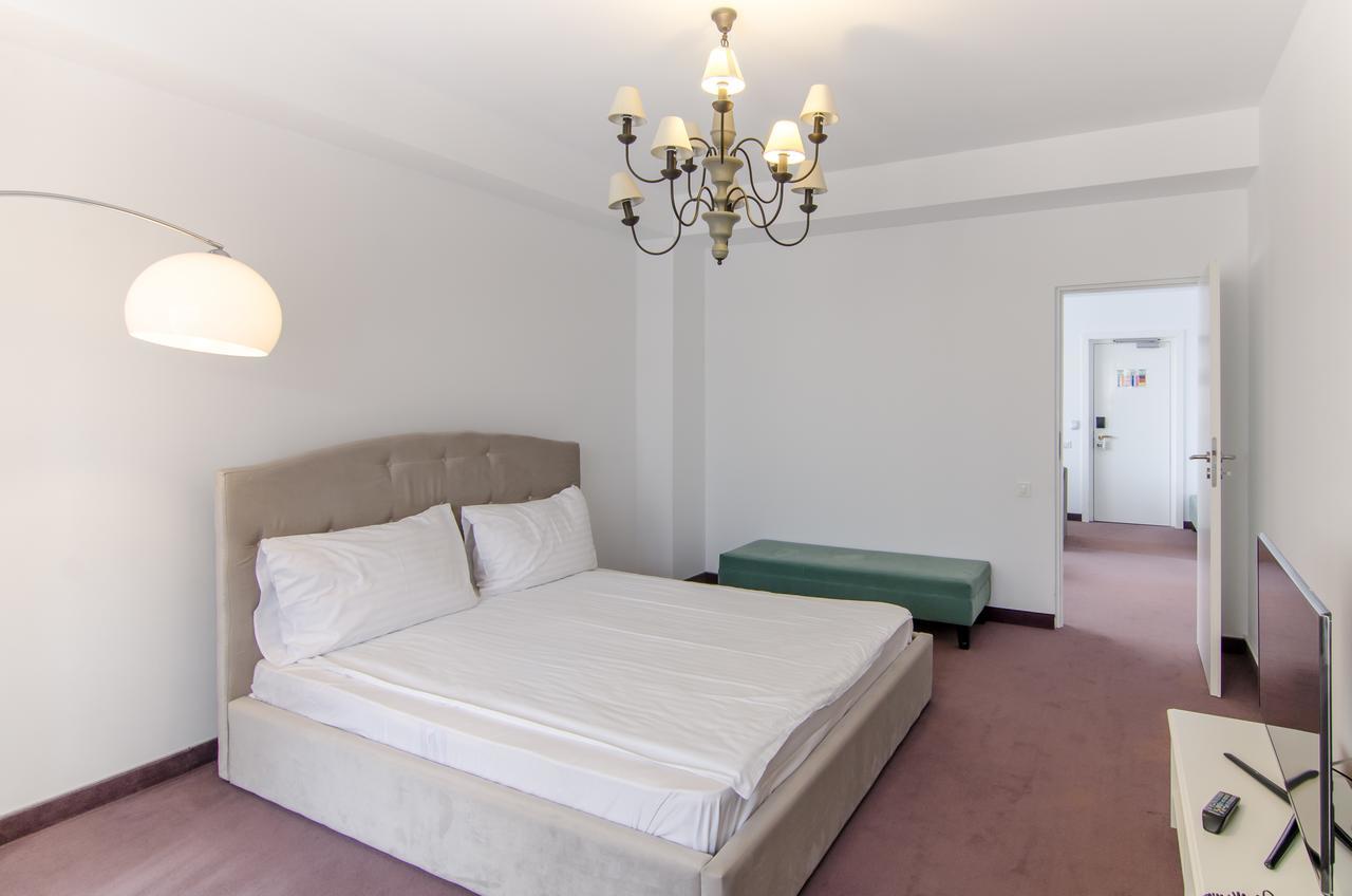 Apart Hotel Vlad Tepes Brasov Exterior photo