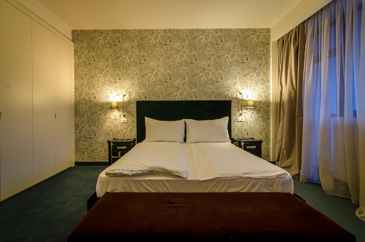 Apart Hotel Vlad Tepes Brasov Exterior photo
