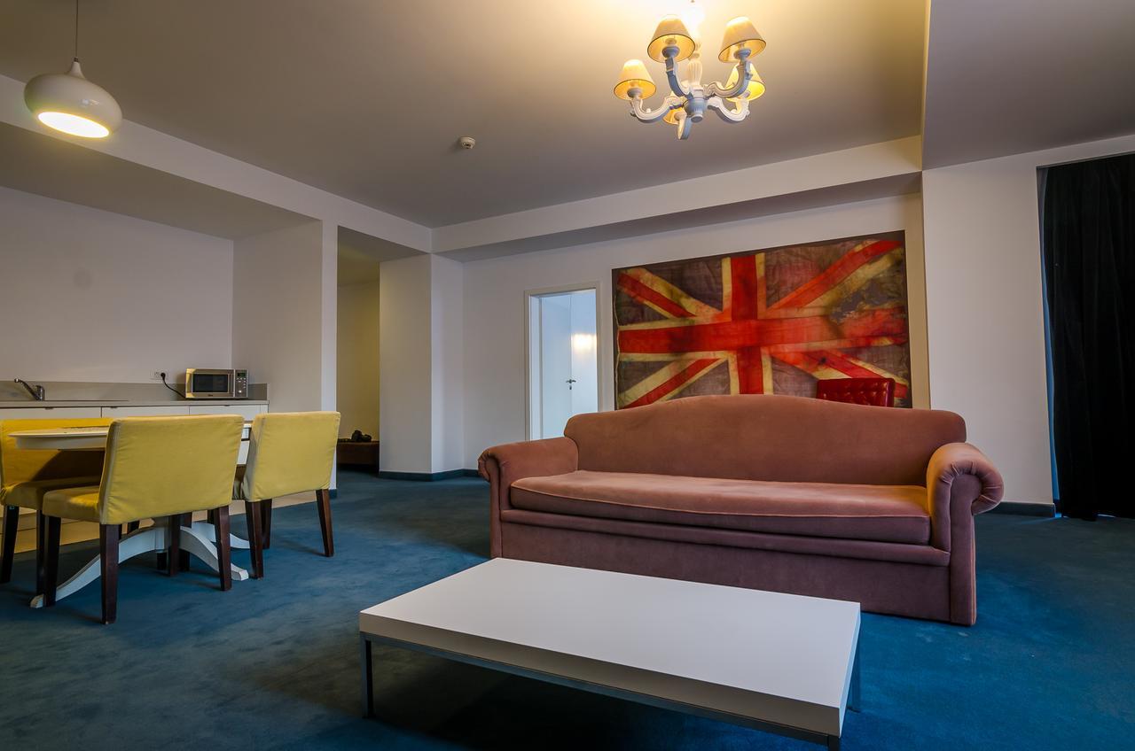 Apart Hotel Vlad Tepes Brasov Exterior photo