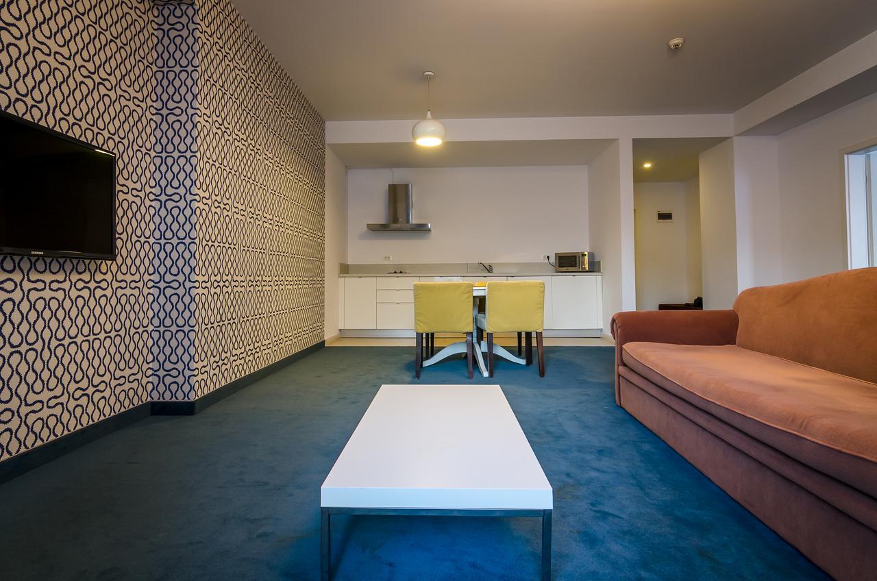 Apart Hotel Vlad Tepes Brasov Exterior photo