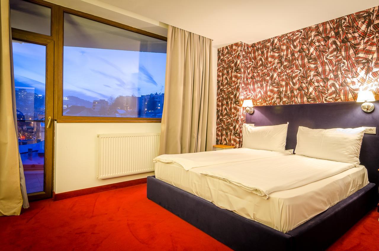 Apart Hotel Vlad Tepes Brasov Exterior photo