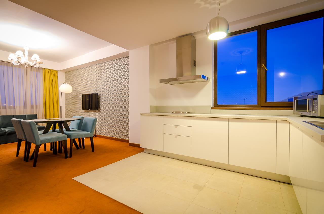 Apart Hotel Vlad Tepes Brasov Exterior photo