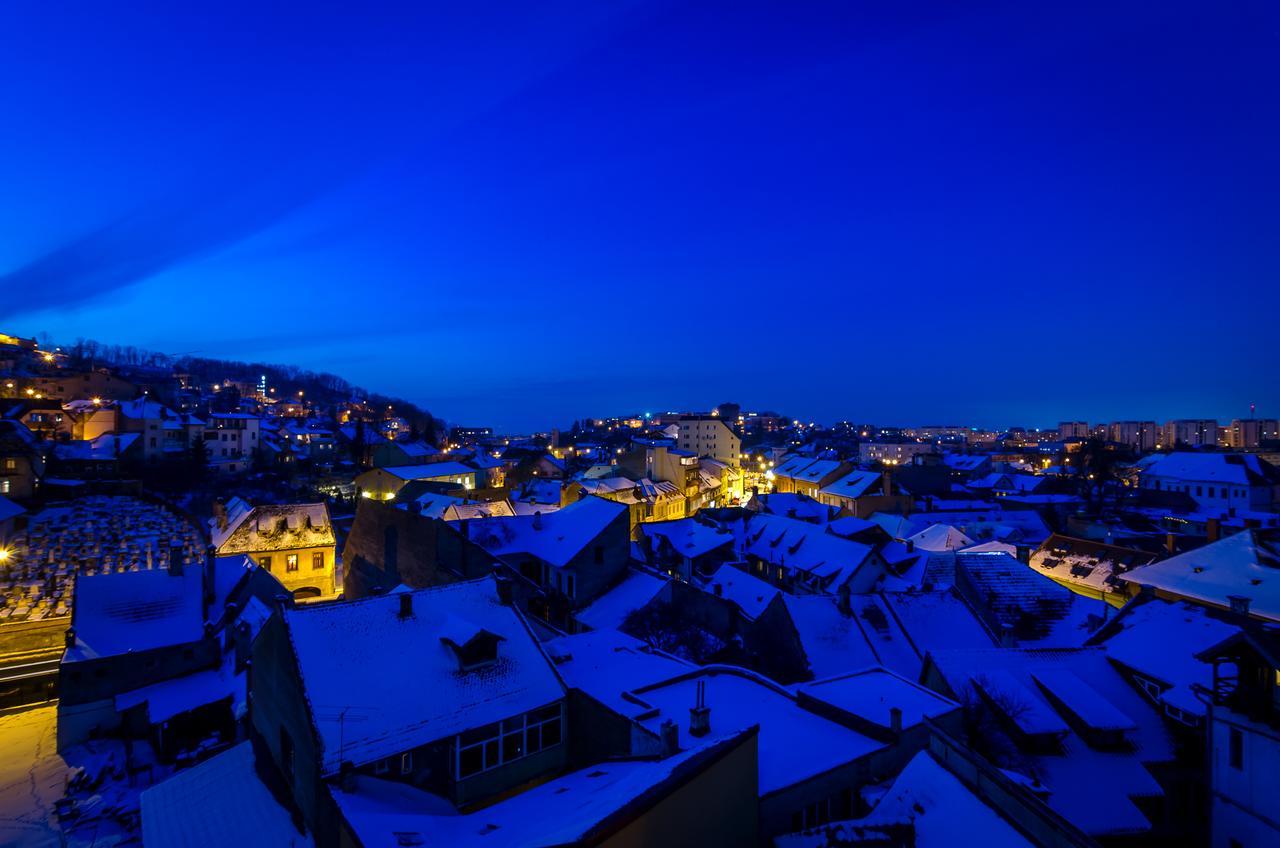 Apart Hotel Vlad Tepes Brasov Exterior photo